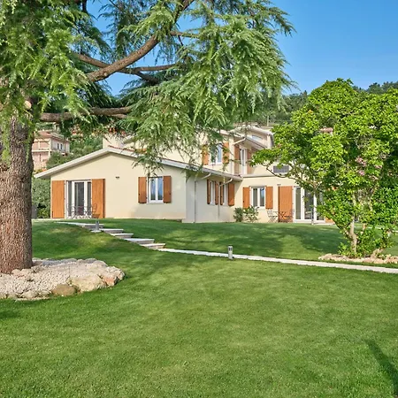 Apartment On Garda *