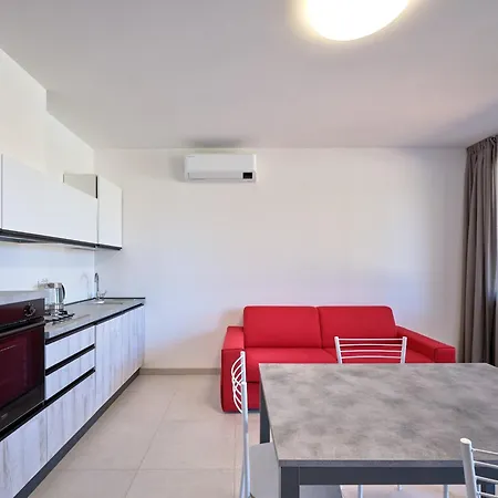 Apartment On Garda Torri Del Benaco